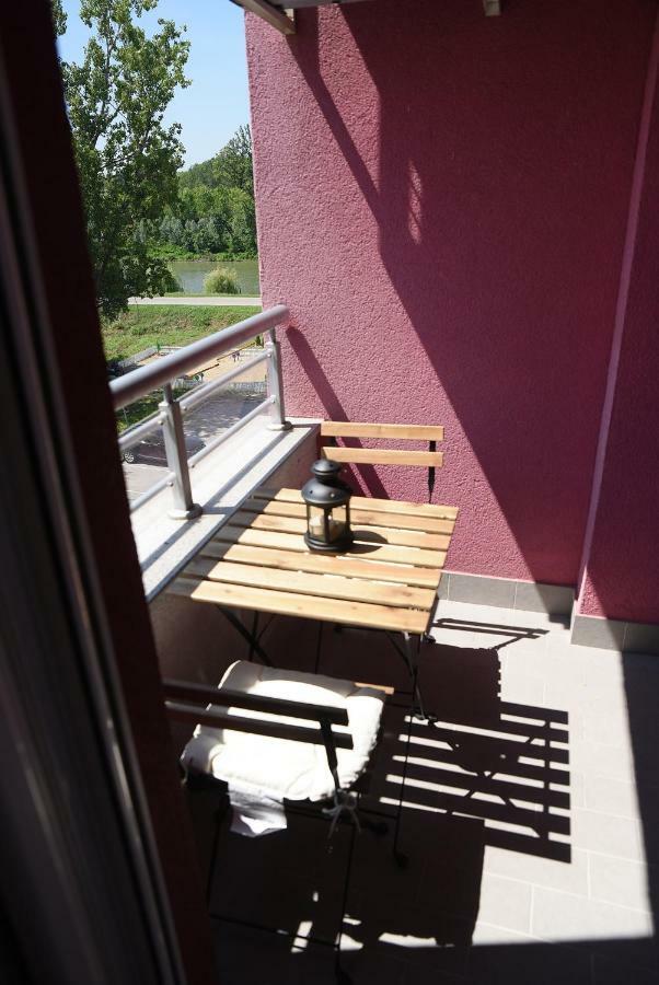 Tamis Kapija Apartment Pančevo Extérieur photo